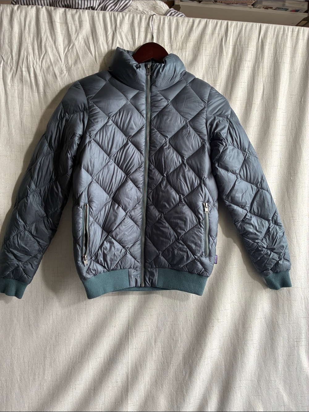 Patagonia Diamond-Quilt Puffer Jacket in Slate Gray-Blue